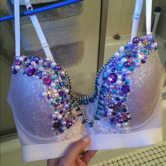 ⬇️PRICE DROP⬇️ Rave bra 34b
