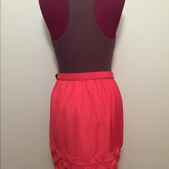 Dress - Picture 2 of 4