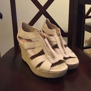 Strappy nude wedges with gold zipper