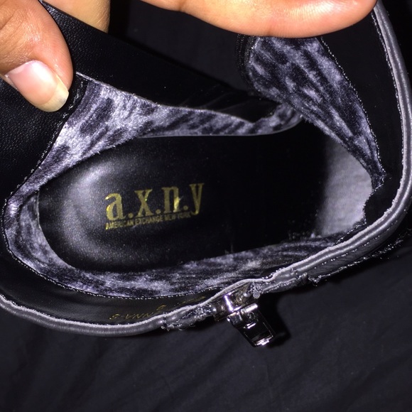 Zipper boots - Picture 3 of 3