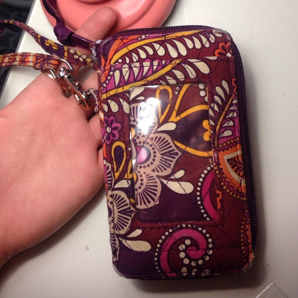 PRICE DROP! Vera Bradley Wristlet - Picture 2 of 3