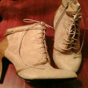 Tan heeled boots