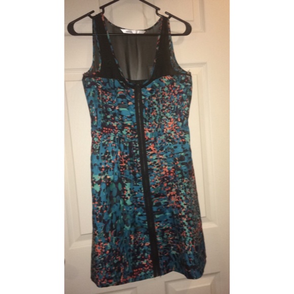 Kenzie Dresses & Skirts - 🎉🎉Kenzie zip dress with pattern 😍