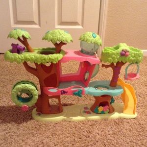 Littlest pet shop treehouse!
