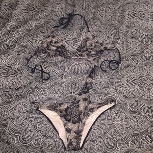Billabong runaway bathing suit