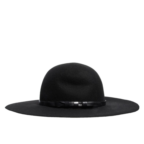 ☀HP x 2 ☀️ Catarzi Floppy Hat