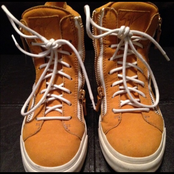 Giuseppe - Picture 3 of 4