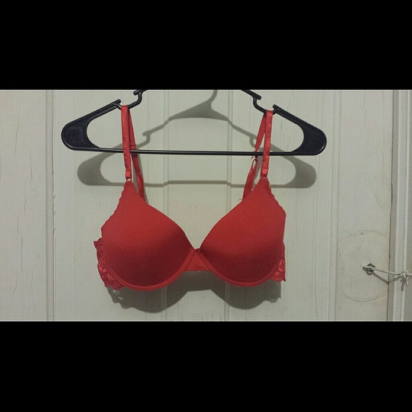 Red bra with lace back NWOT