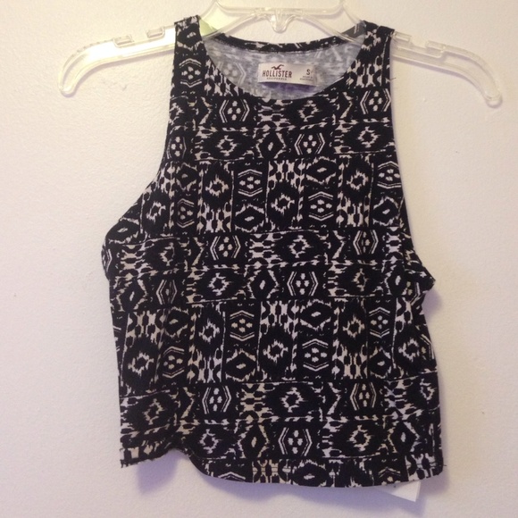 Black and white hollister crop top