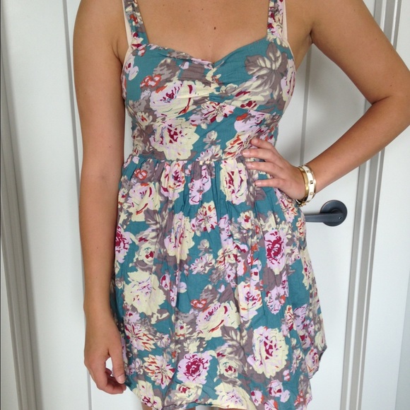 Perfect summer sun dress from Urban Outfitters