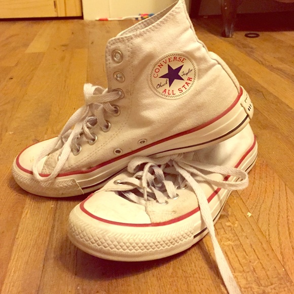 White Converse Chuck Taylor hi-top shoes