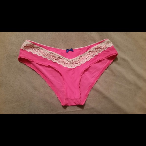***Sold in bundle***