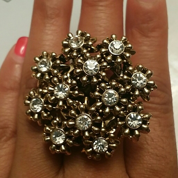 Betsey Johnson large gold flower crystal ring