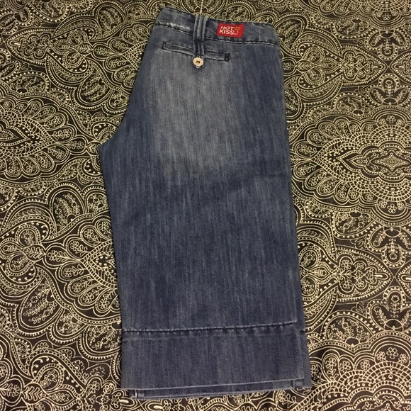 Hot kiss long shorts