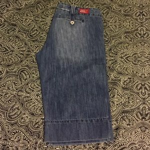 Hot kiss long shorts