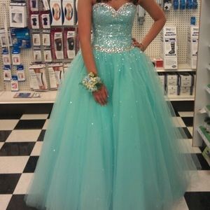 Only worn once! *REDUCED*