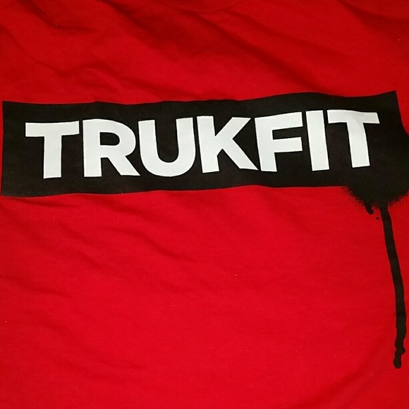 BRAND NEW MEN'S TRUKFIT TEE SHIRT FROM ZUMIEZ