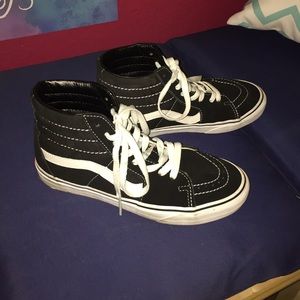 Vans Black Sk8 Hi's