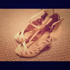 I just bought them, really cute!