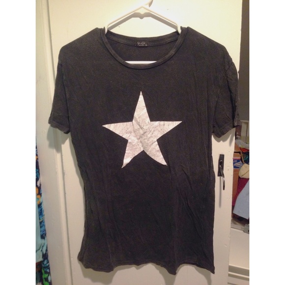 brandy Melville tee shirt