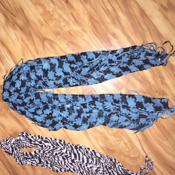 Scarf bundle 😊 !!! - Picture 3 of 3