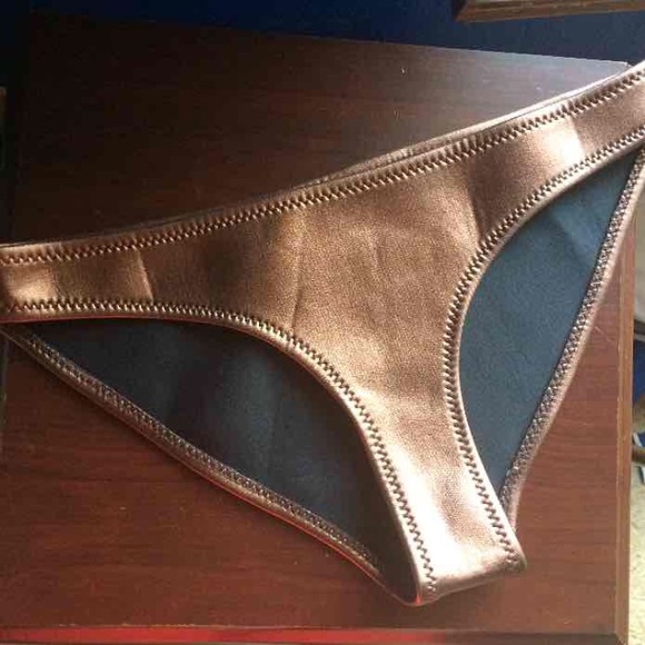 Triangl dupe bottoms- SMALL