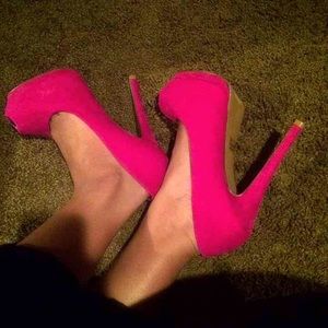 Hot pink Heels