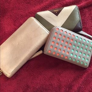 Sydney Zip Fossil Wallets