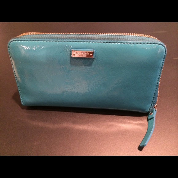 Kate Spade Wallet - Picture 2 of 4