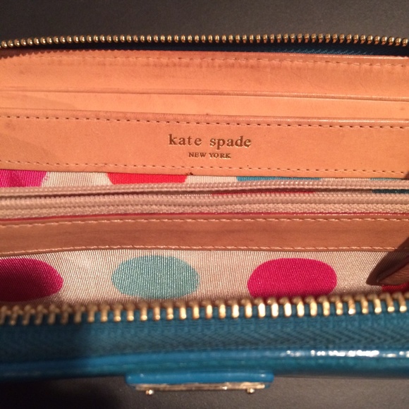 Kate Spade Wallet - Picture 3 of 4
