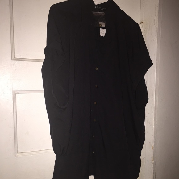 Black Shirt can be worn as a jacket also