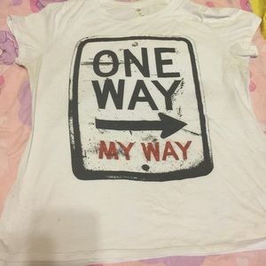 White t shirt size 2x barely worn Make an offer!!