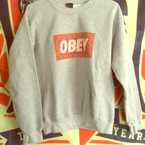 Obey crew neck and t shirt for @goober187 !