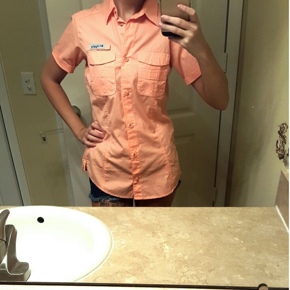 Short sleeve Columbia button up