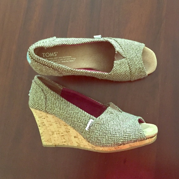 Toms metallic herringbone wedge