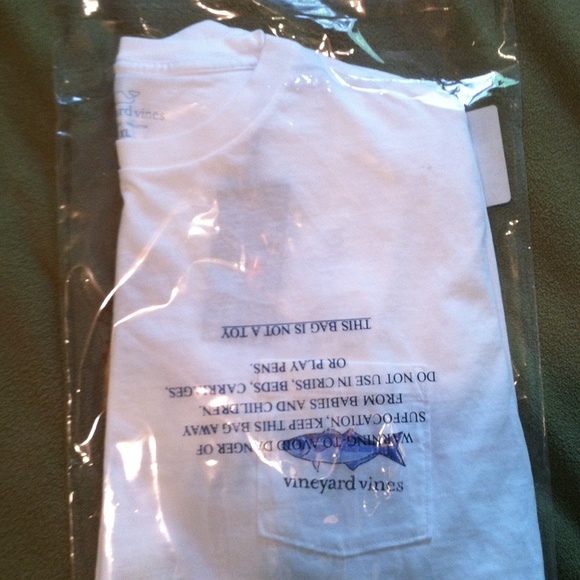 Vineyard Vines XL New Tee