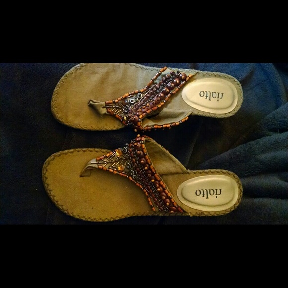 Rialto Shoes | Euc Beaded Italian Thong Sandals Sz | Poshmark