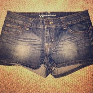 Pacsun Bullhead jean shorts. Size 5
