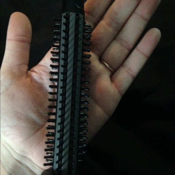 Revlon - Picture 3 of 3