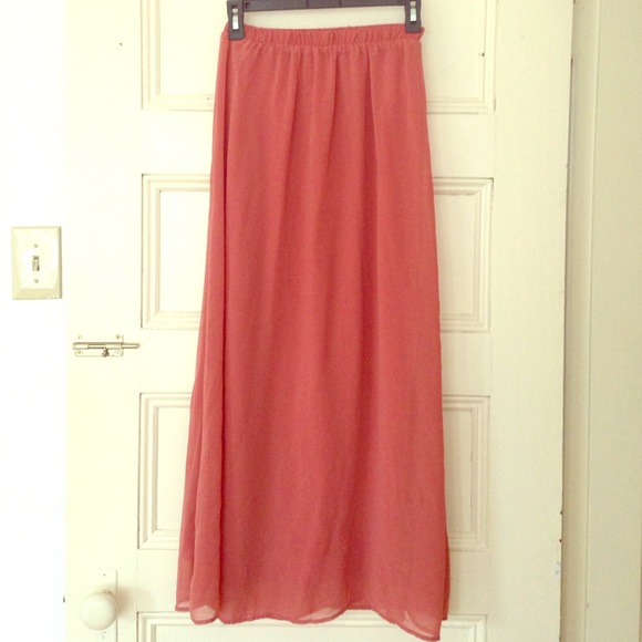 Long pink skirt