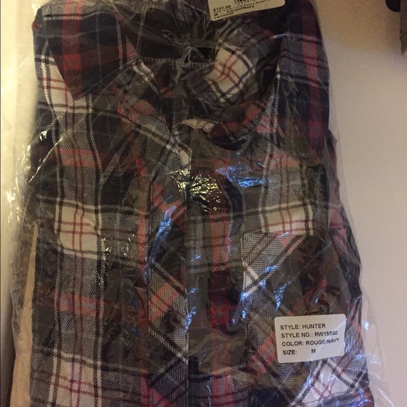 Sold on Tradesy NWT Rails Hunter LS Button Down - Picture 4 of 4