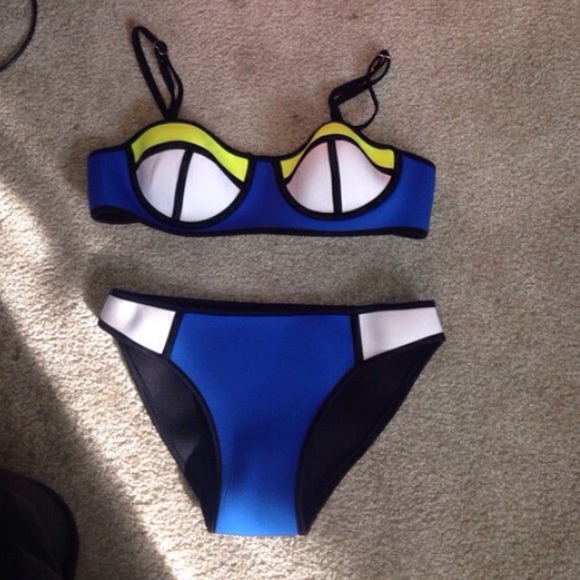Triangl look alike bikini