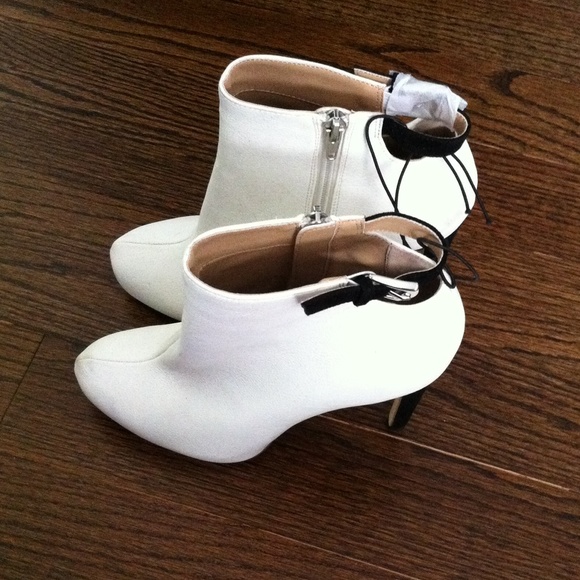 Express booties