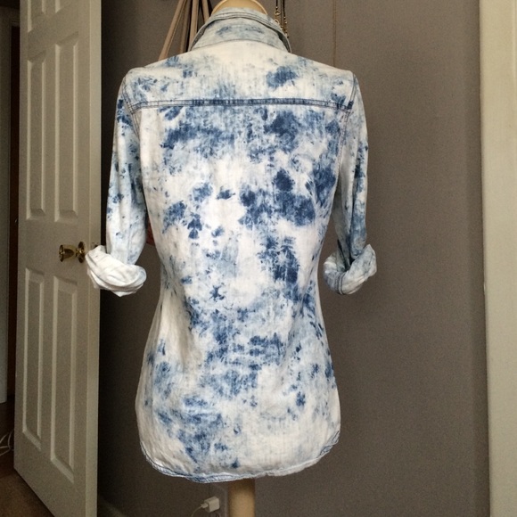 SOLD 😄 Denim shirt rock& republic brand - Picture 2 of 2