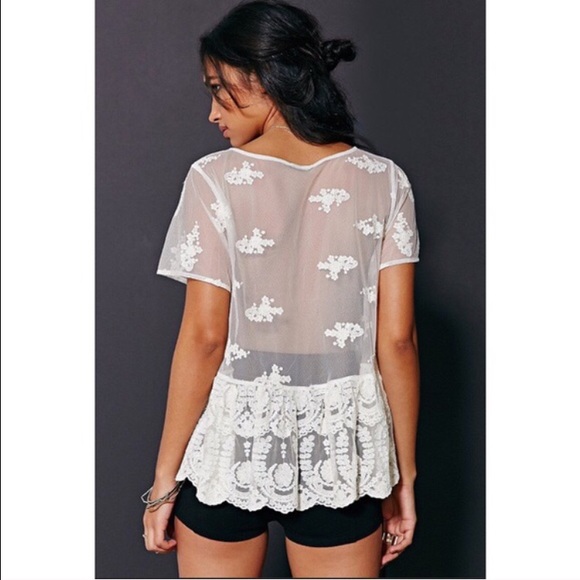 🚫Sold🚫Kimchi Blue lace shirt - Picture 2 of 4