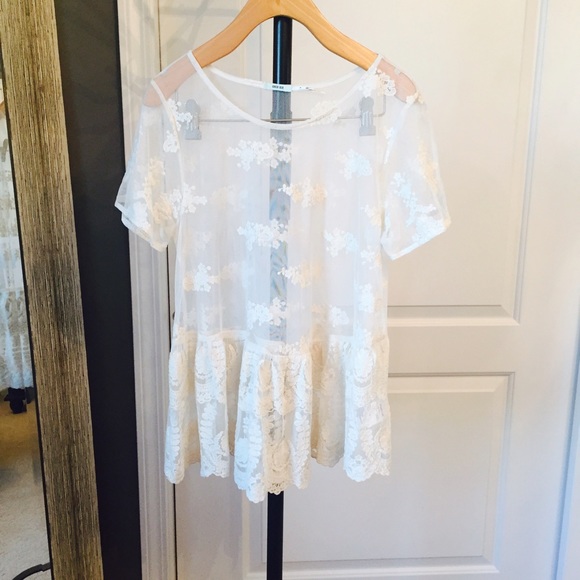 🚫Sold🚫Kimchi Blue lace shirt - Picture 3 of 4