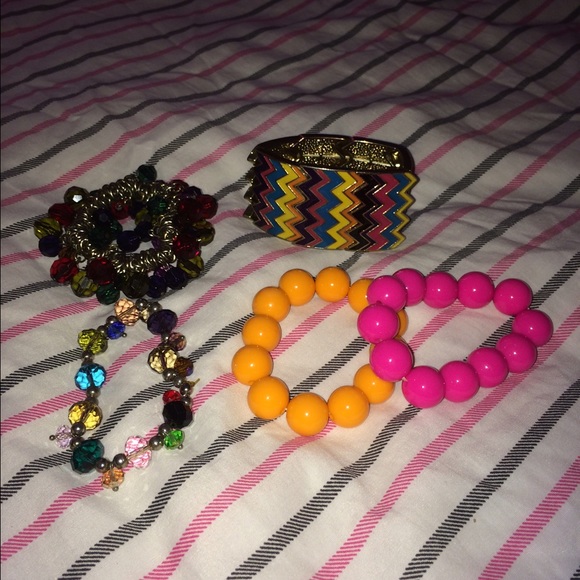 Fashion bracelets - Picture 2 of 2