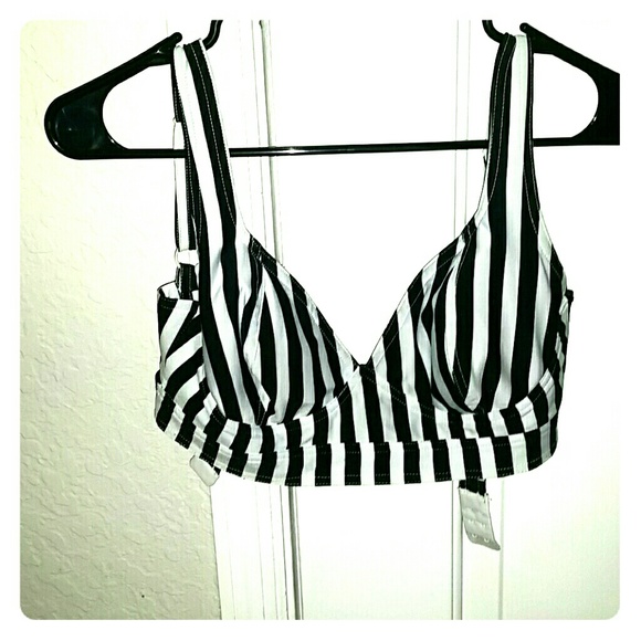 Top - Picture 1 of 1