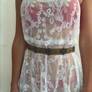 Anthropologie Crystal gold stretch belt