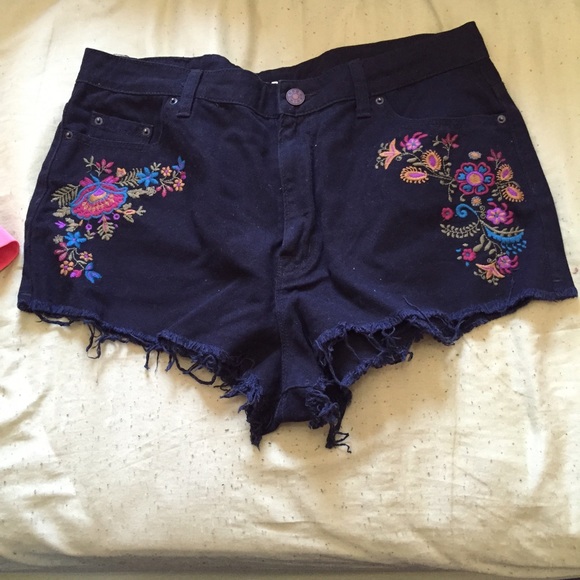 BDG High Waisted Floral Shorts